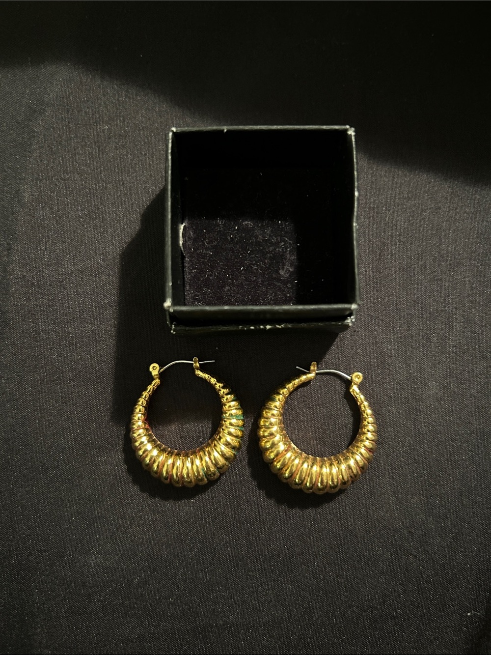 Gold Ribbed Hoop Earrings - Women Jewelry